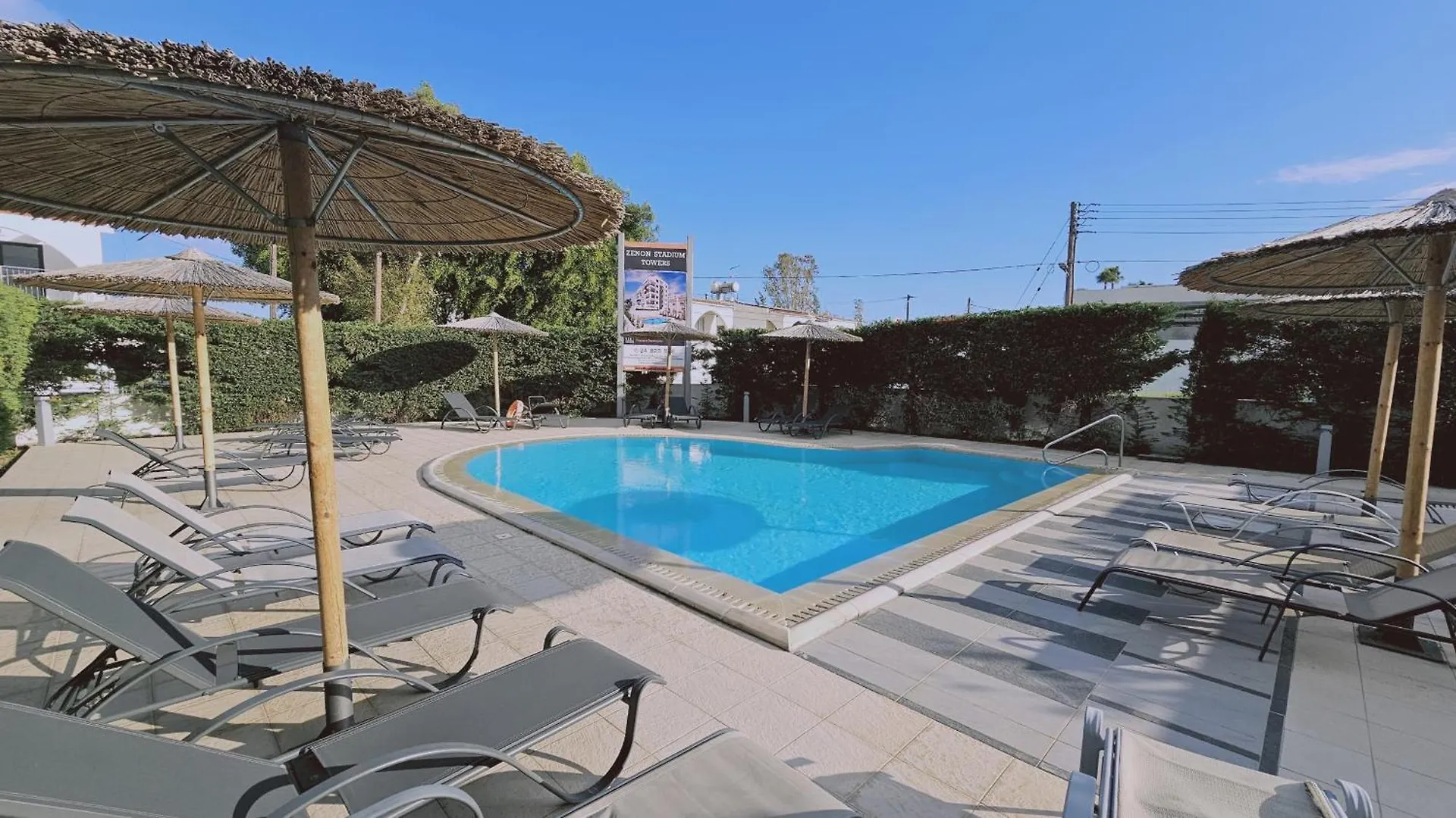 Stay White Petals Apartment Larnaca
