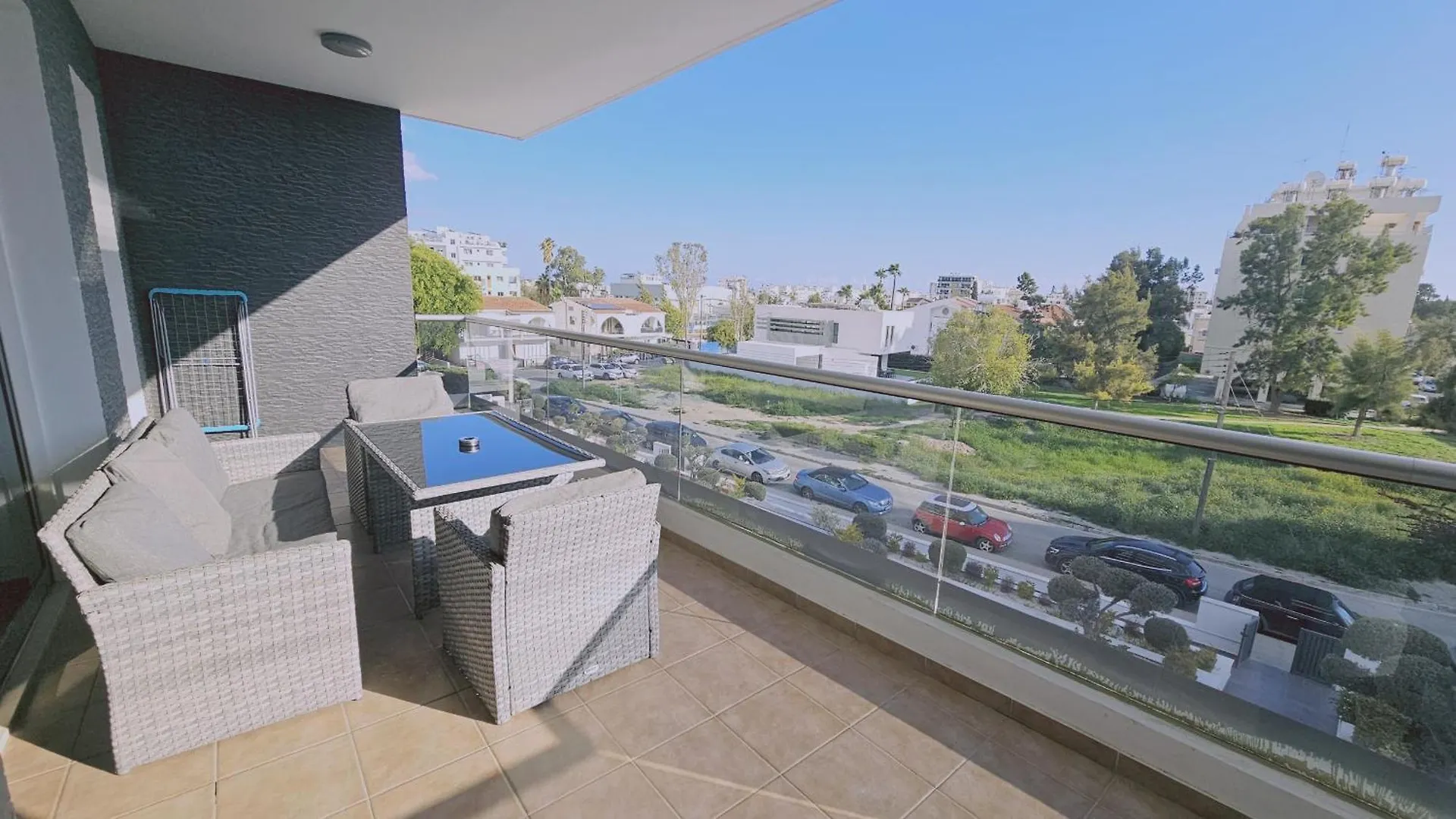 Stay White Petals Apartment Larnaca 0*,